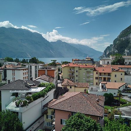 Bella Villa Apartments Riva del Garda Buitenkant foto