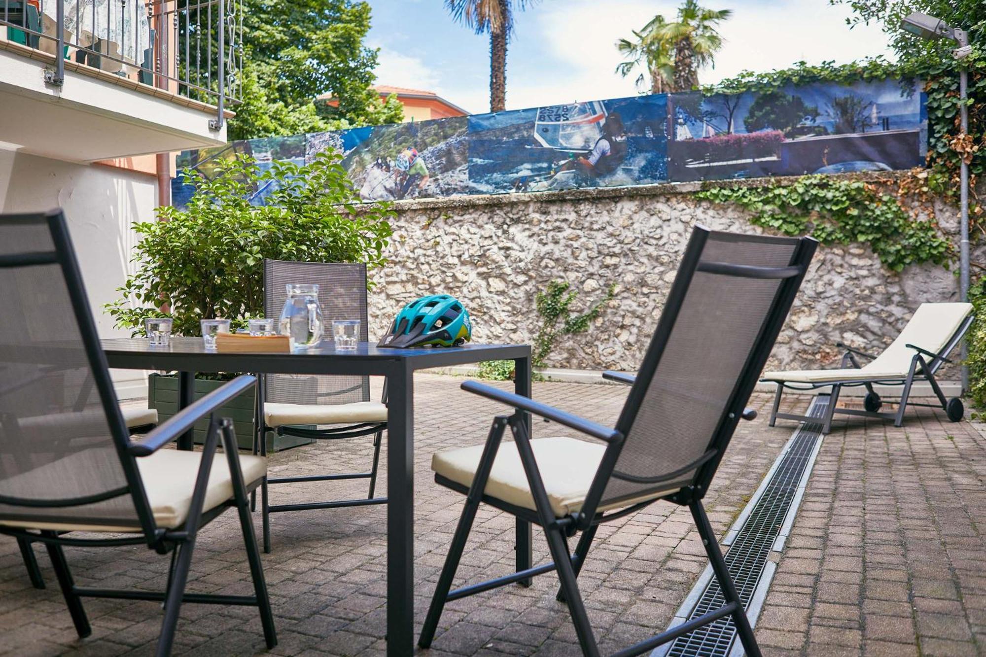 Bella Villa Apartments Riva del Garda Buitenkant foto