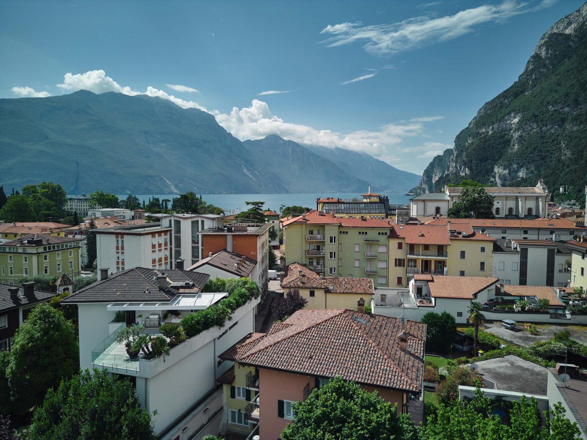Bella Villa Apartments Riva del Garda Buitenkant foto