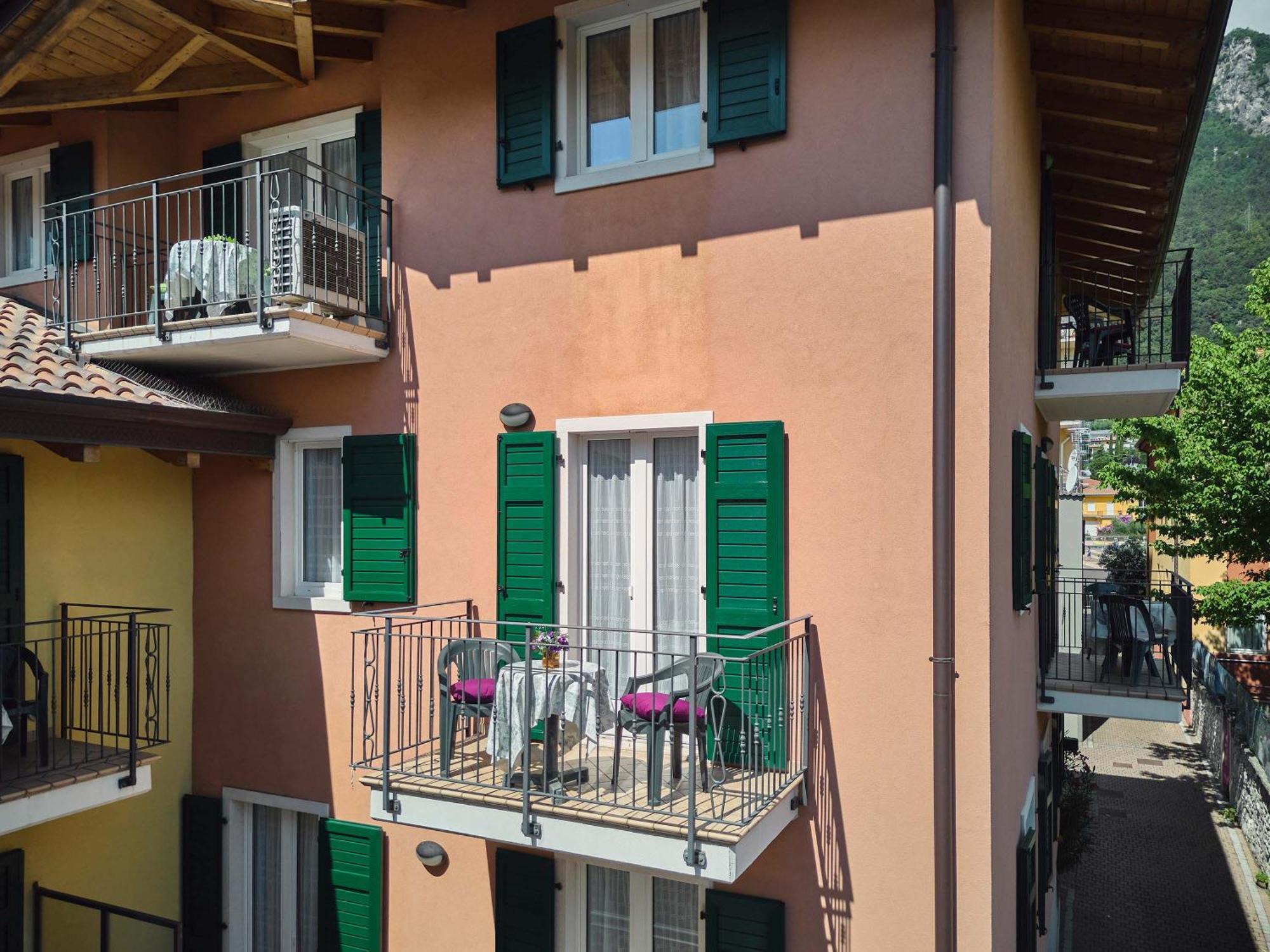 Bella Villa Apartments Riva del Garda Buitenkant foto